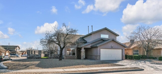 Building Photo - 816 Dakota River Ave