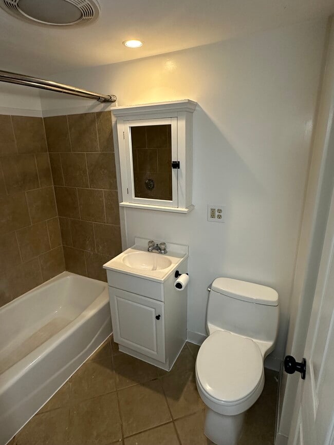 Photo - 192 Chapel St