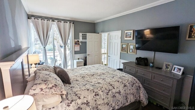 Photo - 2410 Albatross St Unidad 6