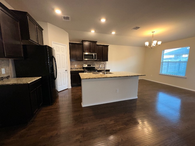 Photo - 2809 Skinner Dr