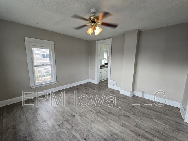 Photo - 1324 South St