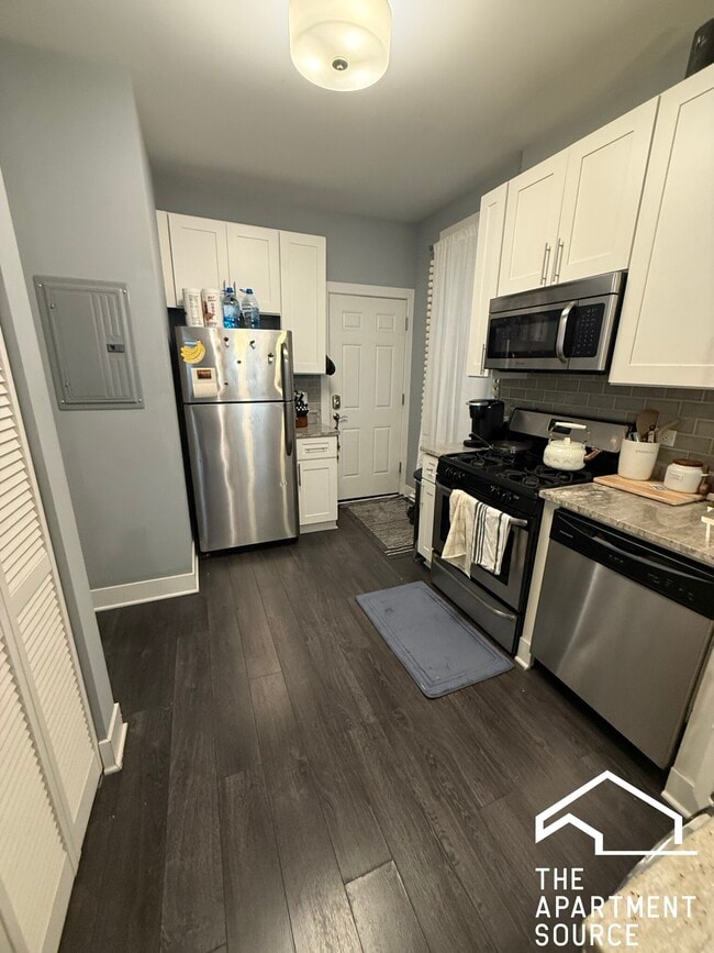 Photo - 1433 N Cleaver St Unit 1F