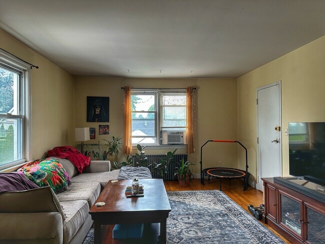 Photo - 181 Fox St Unit 2