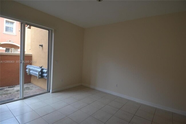 Photo - 4903 N Harbor Isles Dr