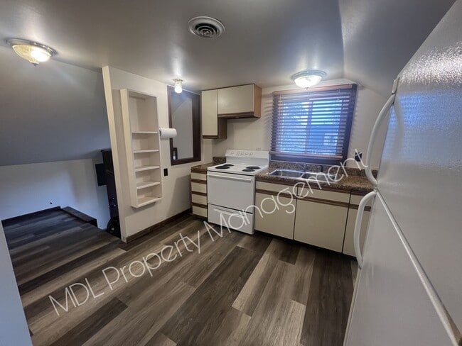 Building Photo - 917 Marsac St Unit 2