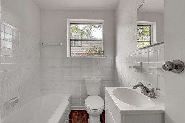 Photo - 503 W 16th St