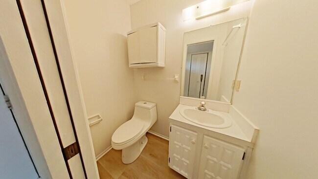 Photo - Spacious 3-Bedroom Townhome with Private Backyard Near USF and Tampa Attractions!