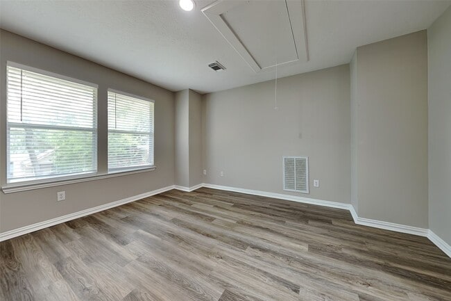 31243 Quail Oak Park Ln
