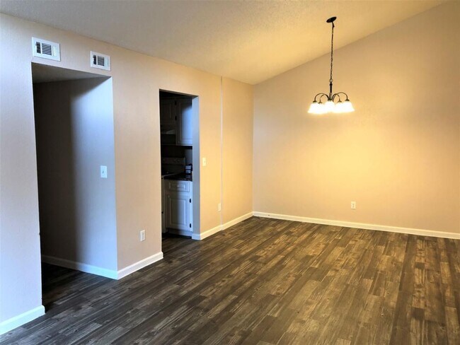 Radcliff Court Apartments