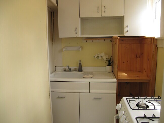 Photo - 311 Dryden Rd Unit 3