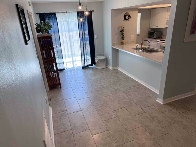 Photo - 2824 Oaklawn Ave