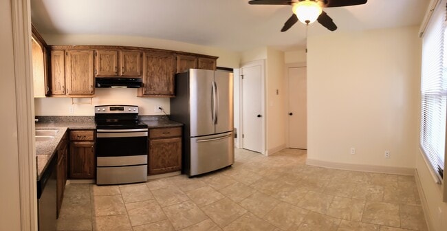 Photo - W156N10542 Jefferson Ln