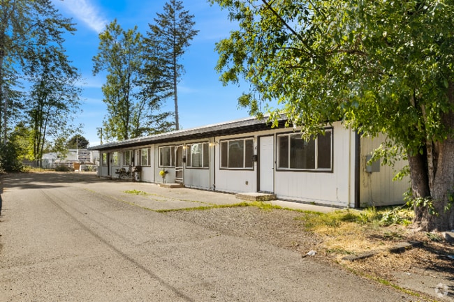 Building Photo - 813 Woodford Ave N Rental