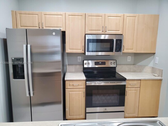Photo - 2242 NE 42nd Cir