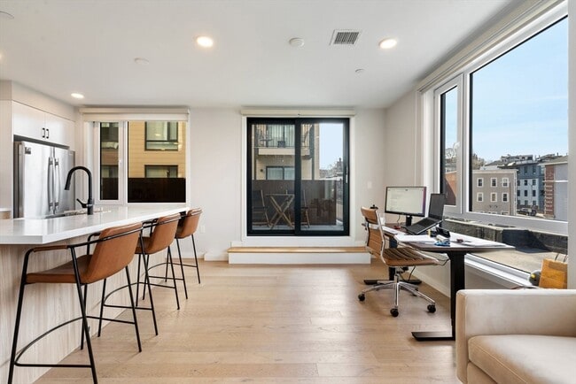 Photo - 457 W Broadway Unit 206