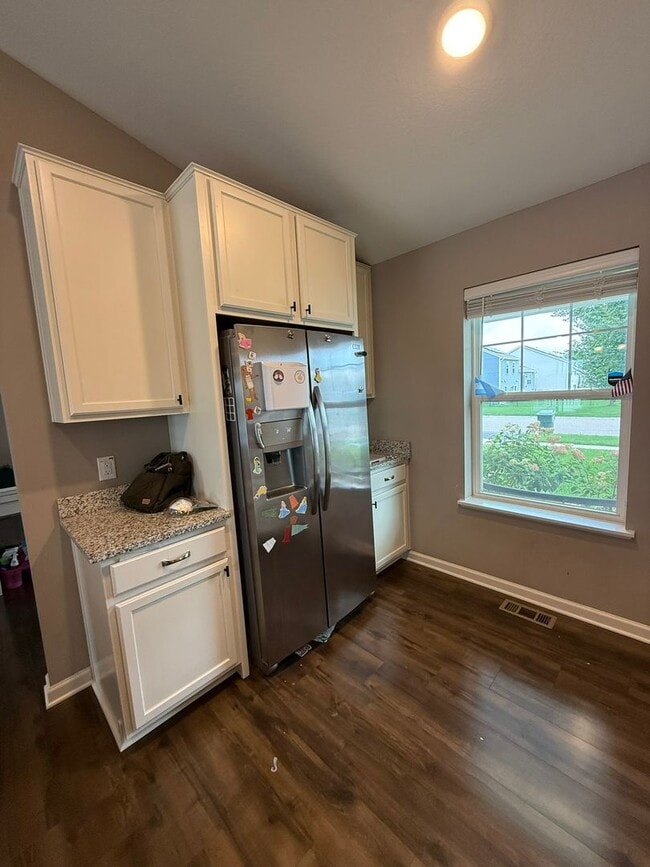 Photo - Spacious 4?BD | 2?BA Home with Finished Lo...