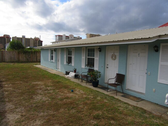 Building Photo - 6427 Sunset Ave Unit 6427 Sunset Ave #2