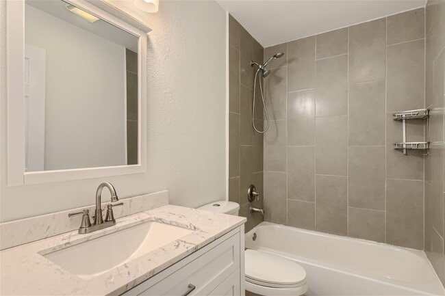 Photo - 2408 Aldford Dr