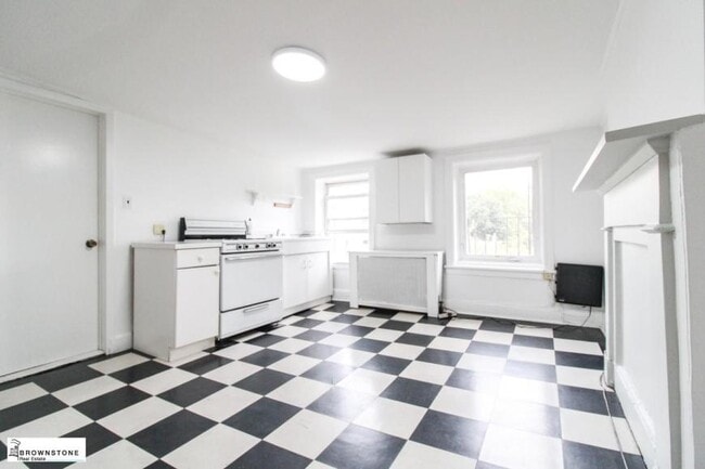 Building Photo - 1 bedroom in BROOKLYN NY 11201 Unit 4 Rental