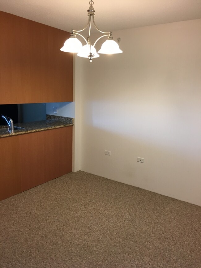 Photo - 9715 Woods Dr Unit 907