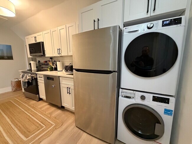 Photo - 68 L St Unit 3
