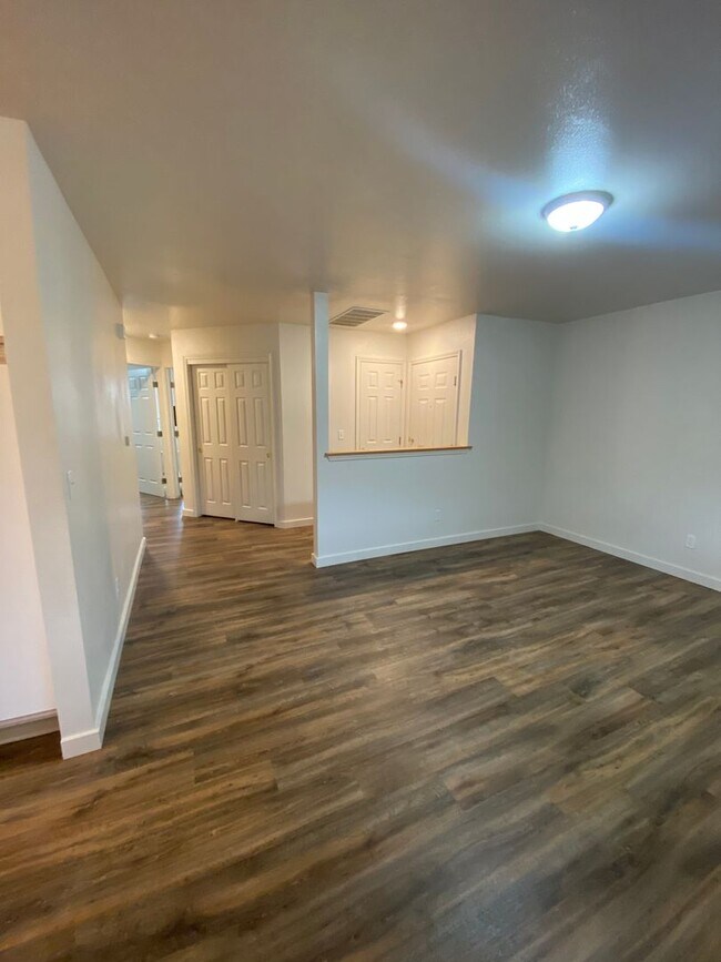 Photo - 331 S Meridian Rd Unidad 202