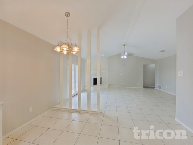 Photo - 1717 Wurzburg Dr