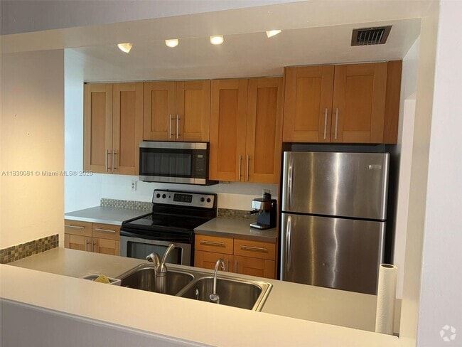 Building Photo - 8247 NW 8th Pl Rental