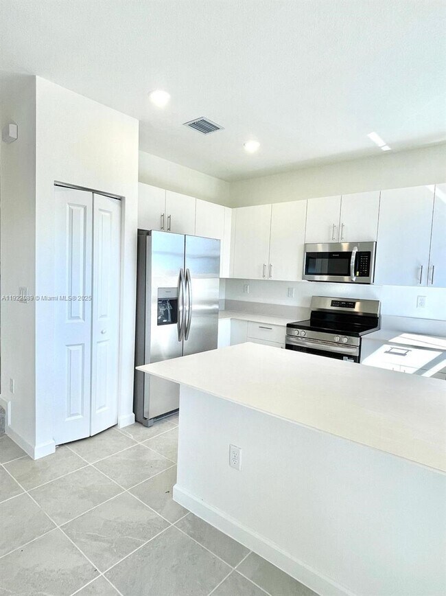 Photo - 2751 SE 26th Rd