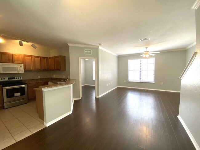 Photo - 6129 Metrowest Blvd