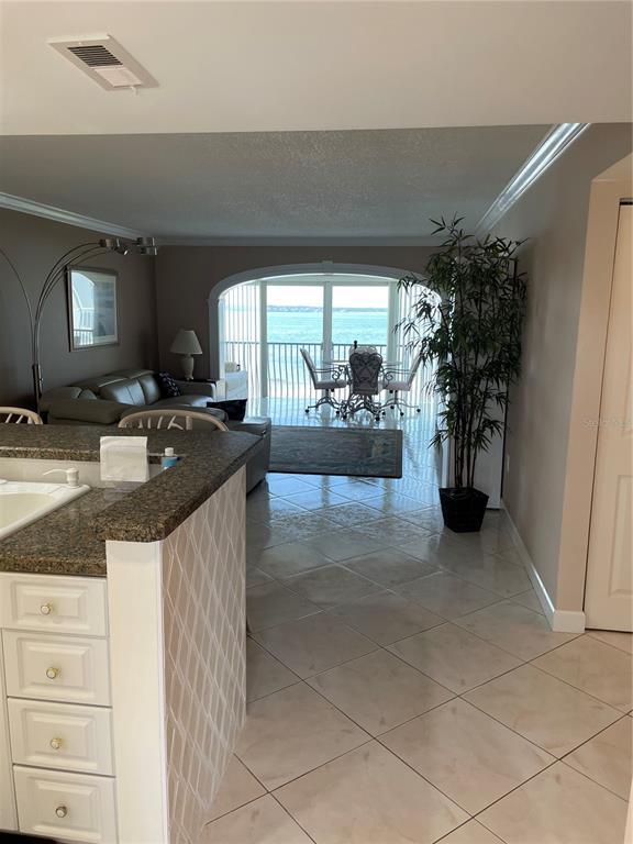 Photo - 895 S Gulfview Blvd Unidad 303