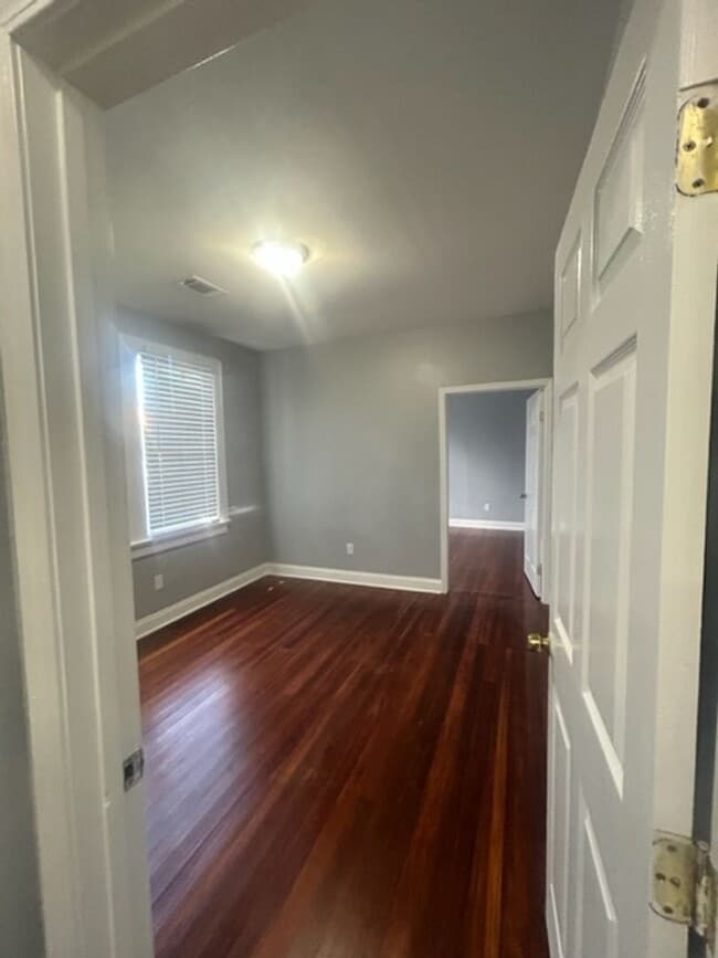 Photo - abd2616-18 Unit 2616