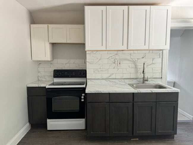 Building Photo - 917 S 17th St Rental