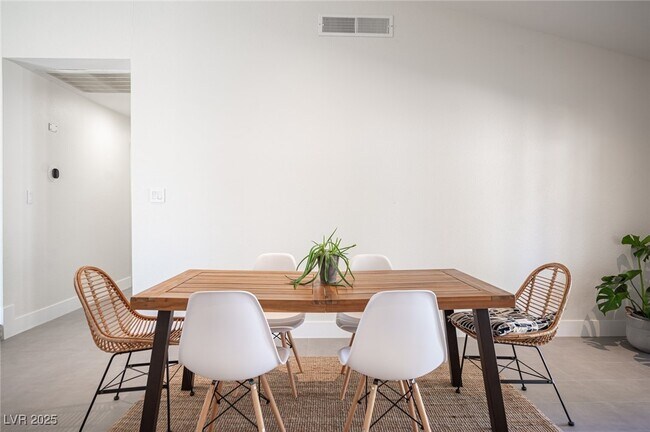 Photo - 6146 Peppermill Dr