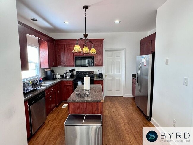 Photo - 1705 Lakeview Ave