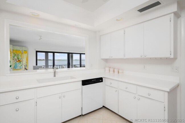 Photo - 1001 Bay Rd Unit 209