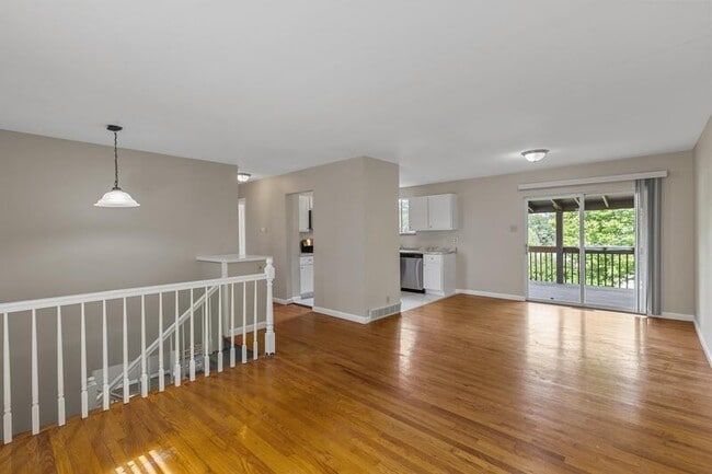 Photo - 1035 Woodland Trails Dr