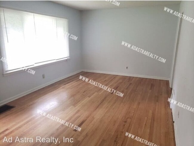 Affordable Raytown Home-Available in AUGUST!!