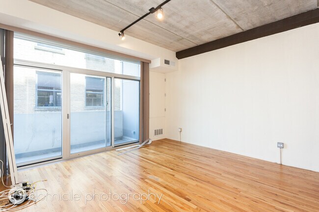 Photo - 630 N Franklin St Unit 513
