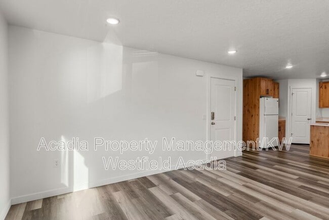 Photo - 5741 S 5th Ave