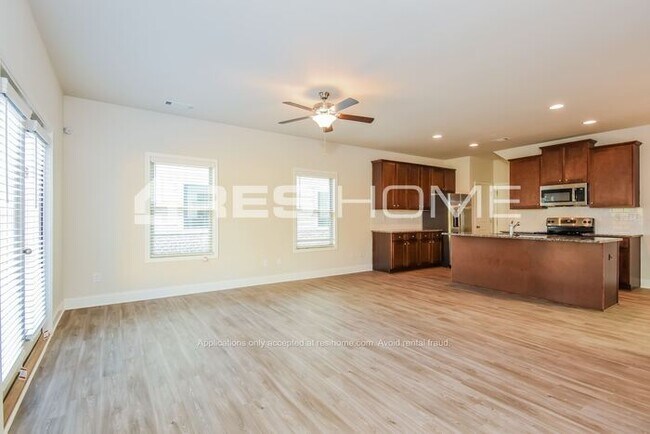 Photo - 1005 Tranquil Gdns Pl