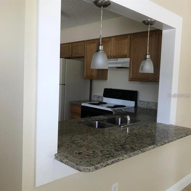 Photo - 2839-2838 8 Iron Dr