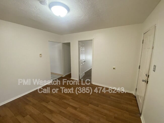 Photo - 750 E 300 N