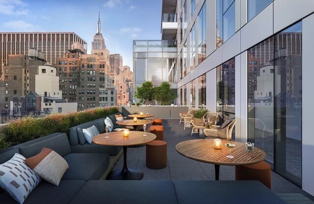 Photo - 300 W 30th St