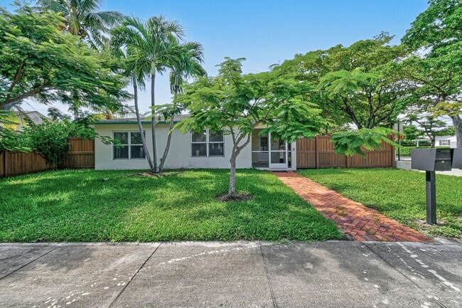 Building Photo - 244 Greymon Dr Unit 3450 S Olive Ave