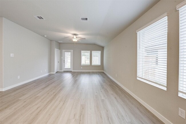 Photo - 1575 King Rnch Rd