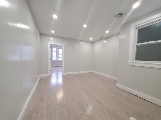 Photo - 55 Wallis Ave Unidad 1