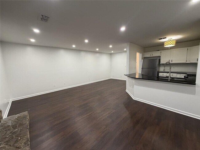 3253 Tennington Pl