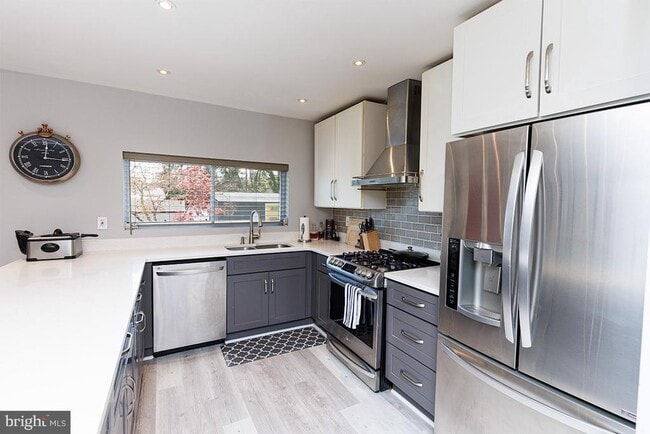 Photo - 5911 15th Ave