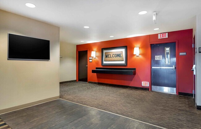 Furnished Studio-Chicago - Midway